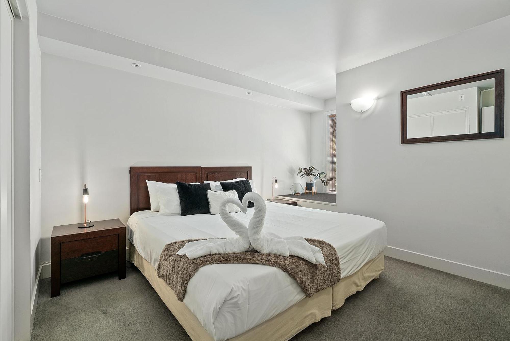 Lakeside Living - Modern 2-Bedroom Apartment Queenstown Exterior photo